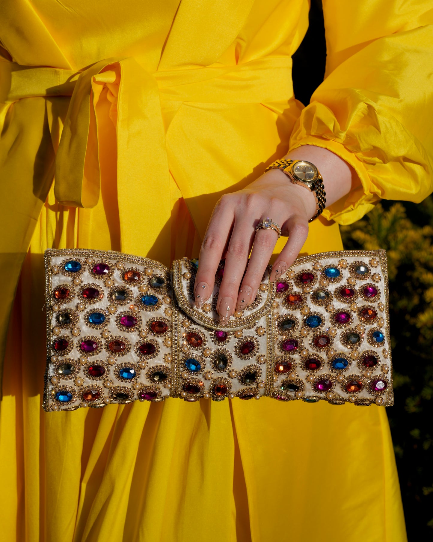 Divina - Crystal Bow Clutch